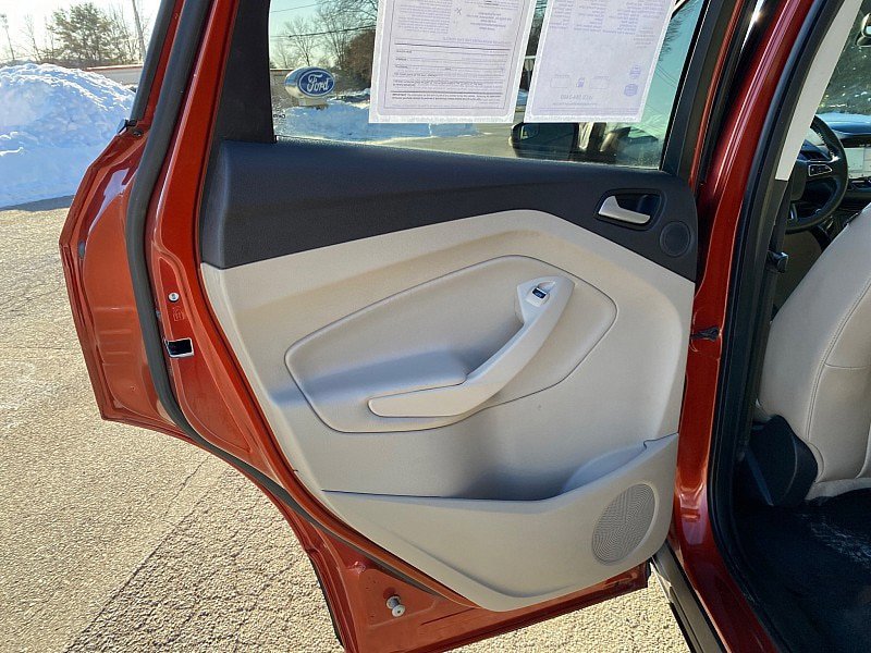 Certified 2019 Ford Escape Titanium AWD/4WD image 35