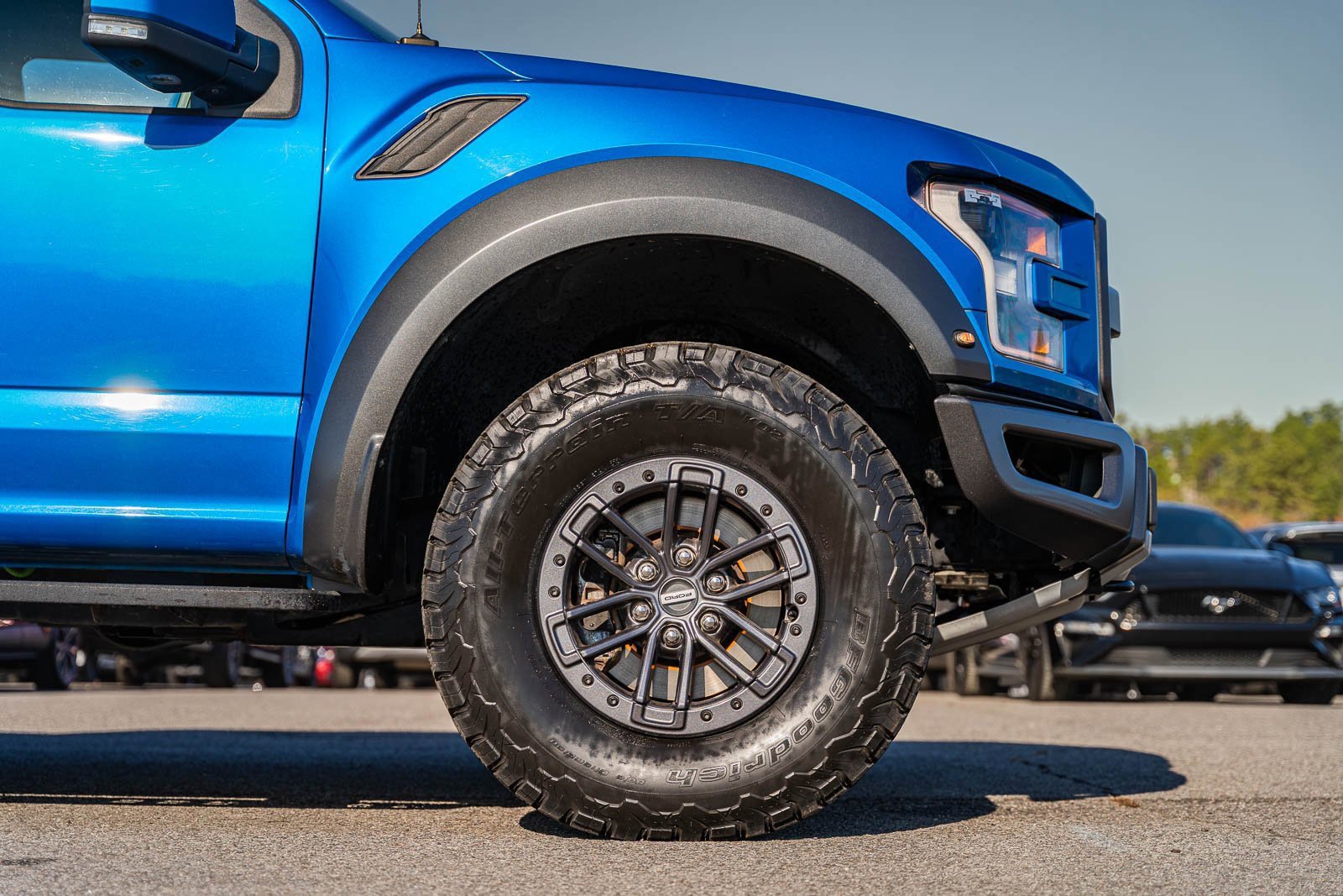 Certified 2019 Ford F150 Raptor w/ Equipment Group 802A Luxury image 10