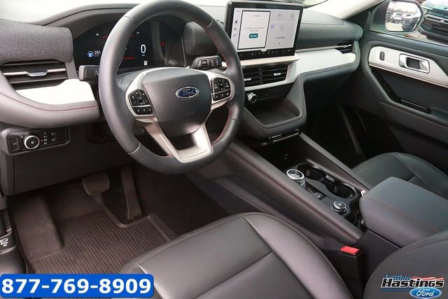 Certified 2025 Ford Explorer Active w/ Active Comfort Package image 11