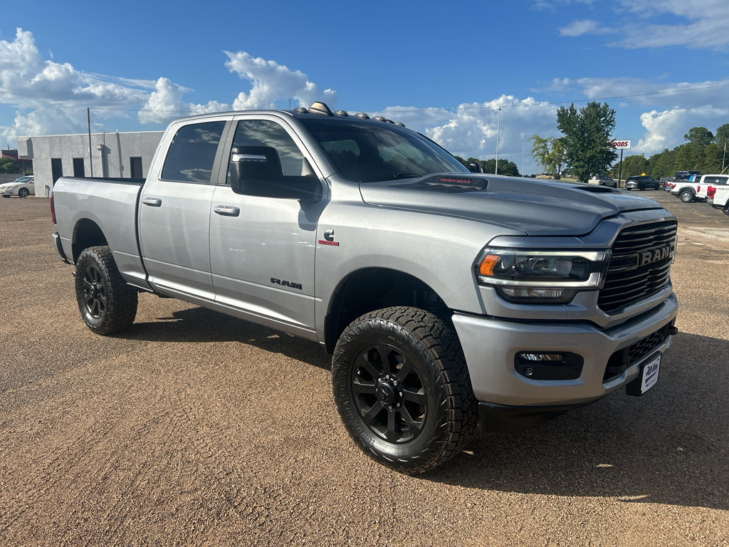 Used 2024 RAM 2500 Laramie w/ Night Edition AWD/4WD image 6