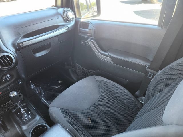 Used 2017 Jeep Wrangler Unlimited Sport AWD/4WD image 15