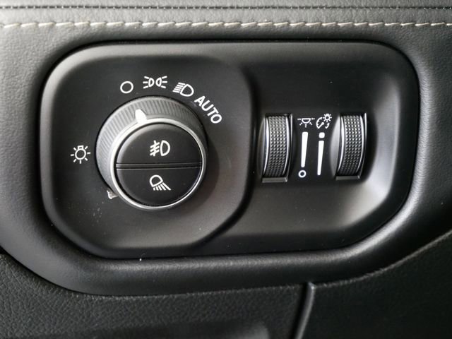 Used 2023 RAM 1500 Limited image 19