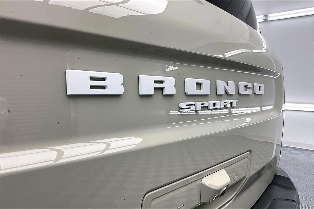Certified 2025 Ford Bronco Sport Outer Banks w/ Outer Banks Tech Package+ AWD/4WD image 8