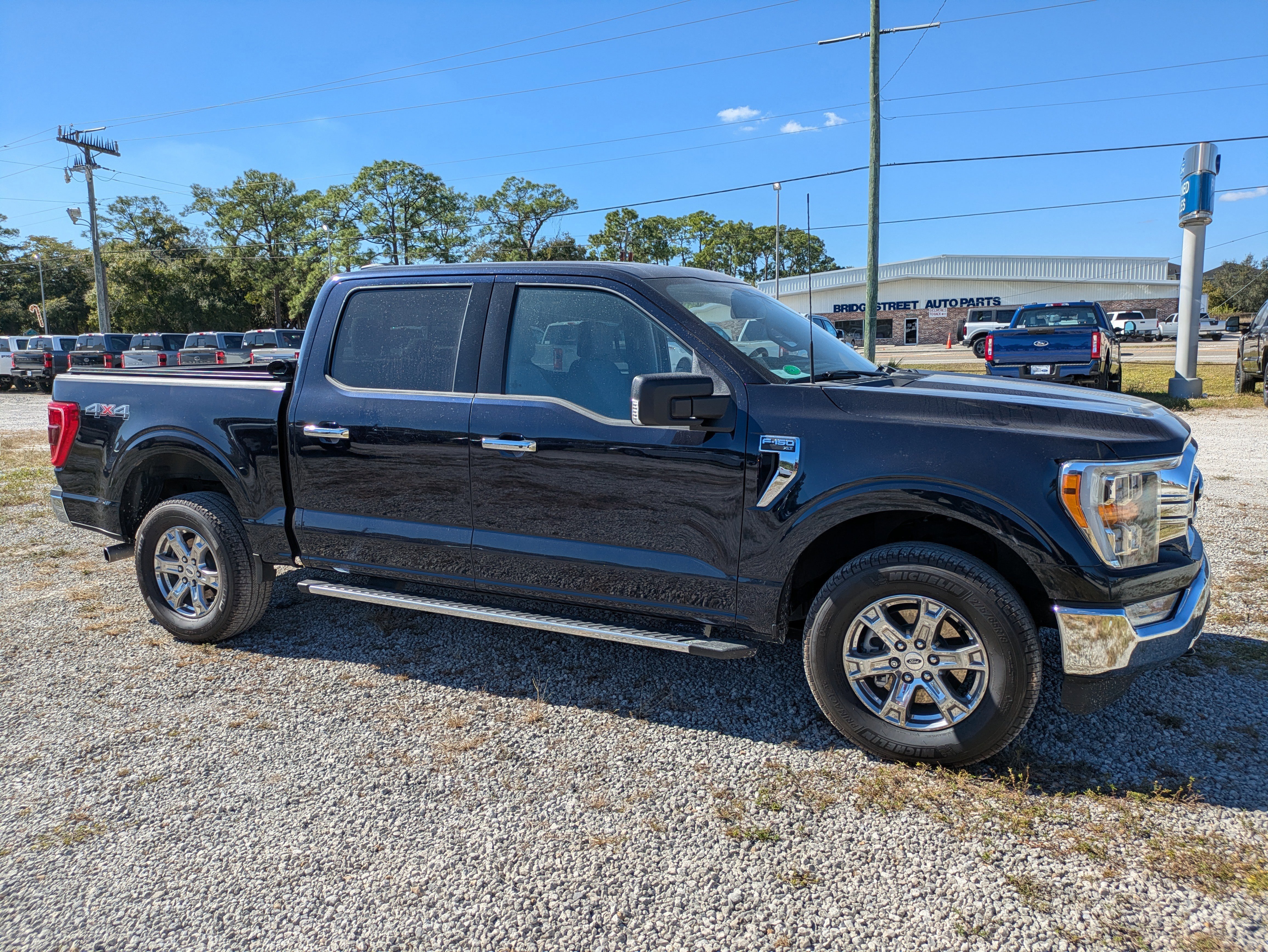 Certified 2022 Ford F150 XLT w/ Equipment Group 302A High image 8