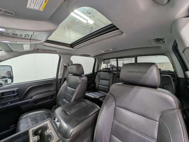 Used 2018 GMC Sierra 2500 Denali w/ Duramax Plus Package AWD/4WD image 14