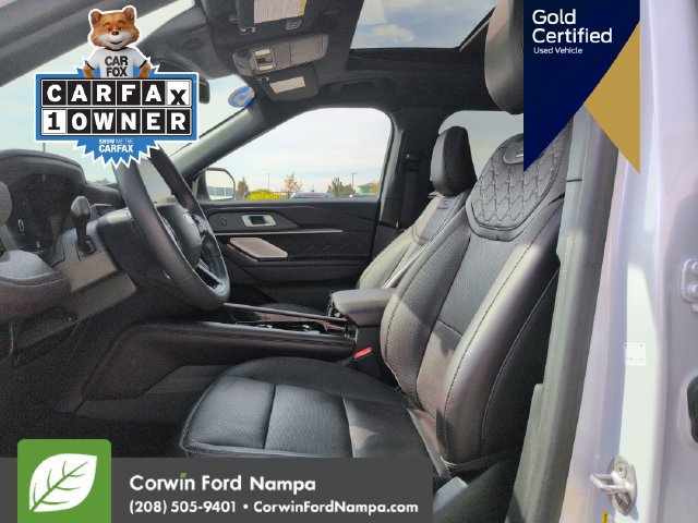 Certified 2025 Ford Explorer Platinum w/ Ultimate Package AWD/4WD image 26