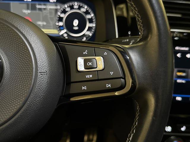 Used 2019 Volkswagen Golf R 4-Door image 20