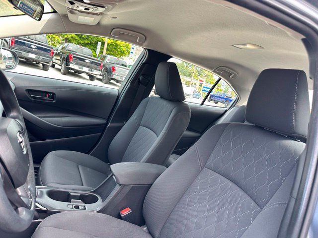 Used 2025 Toyota Corolla LE FWD image 35