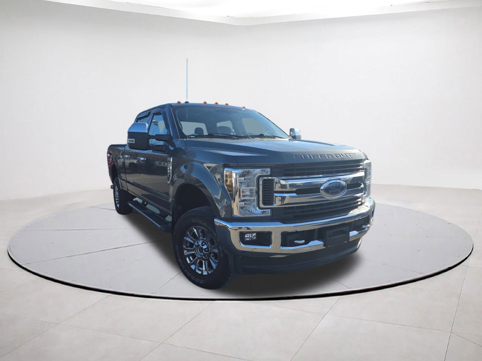 Certified 2018 Ford F250 XLT w/ XLT Premium Package image 1