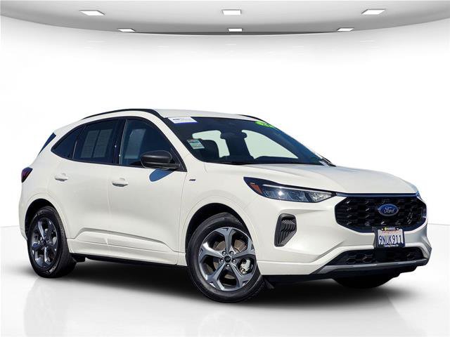 Certified 2024 Ford Escape ST-Line w/ Tech Pack #1 FWD image 2