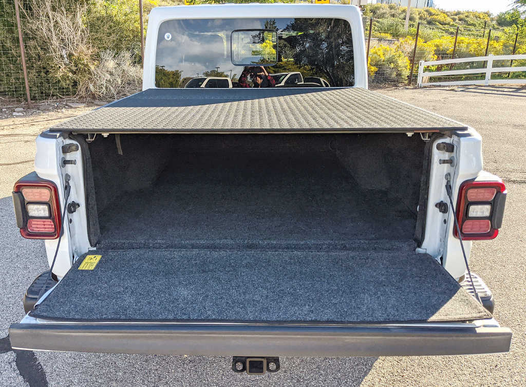 Used 2024 Jeep Gladiator Mojave AWD/4WD image 18