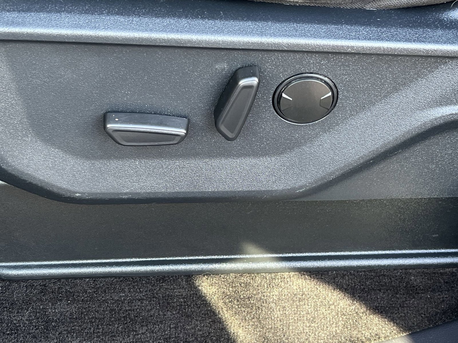 Certified 2022 Ford F150 XLT w/ Equipment Group 302A High image 14