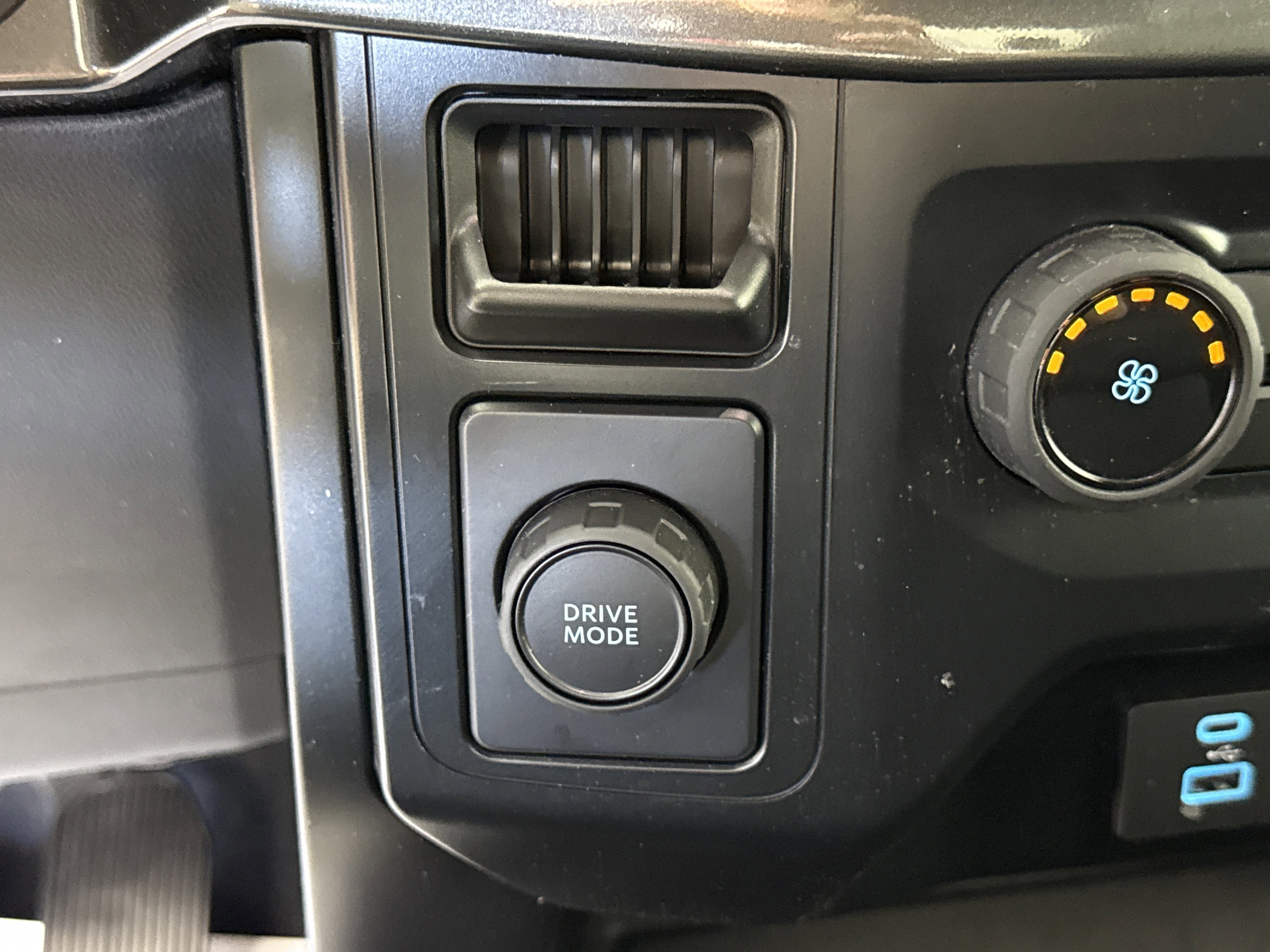 Certified 2023 Ford F150 XL w/ STX Appearance Package image 23