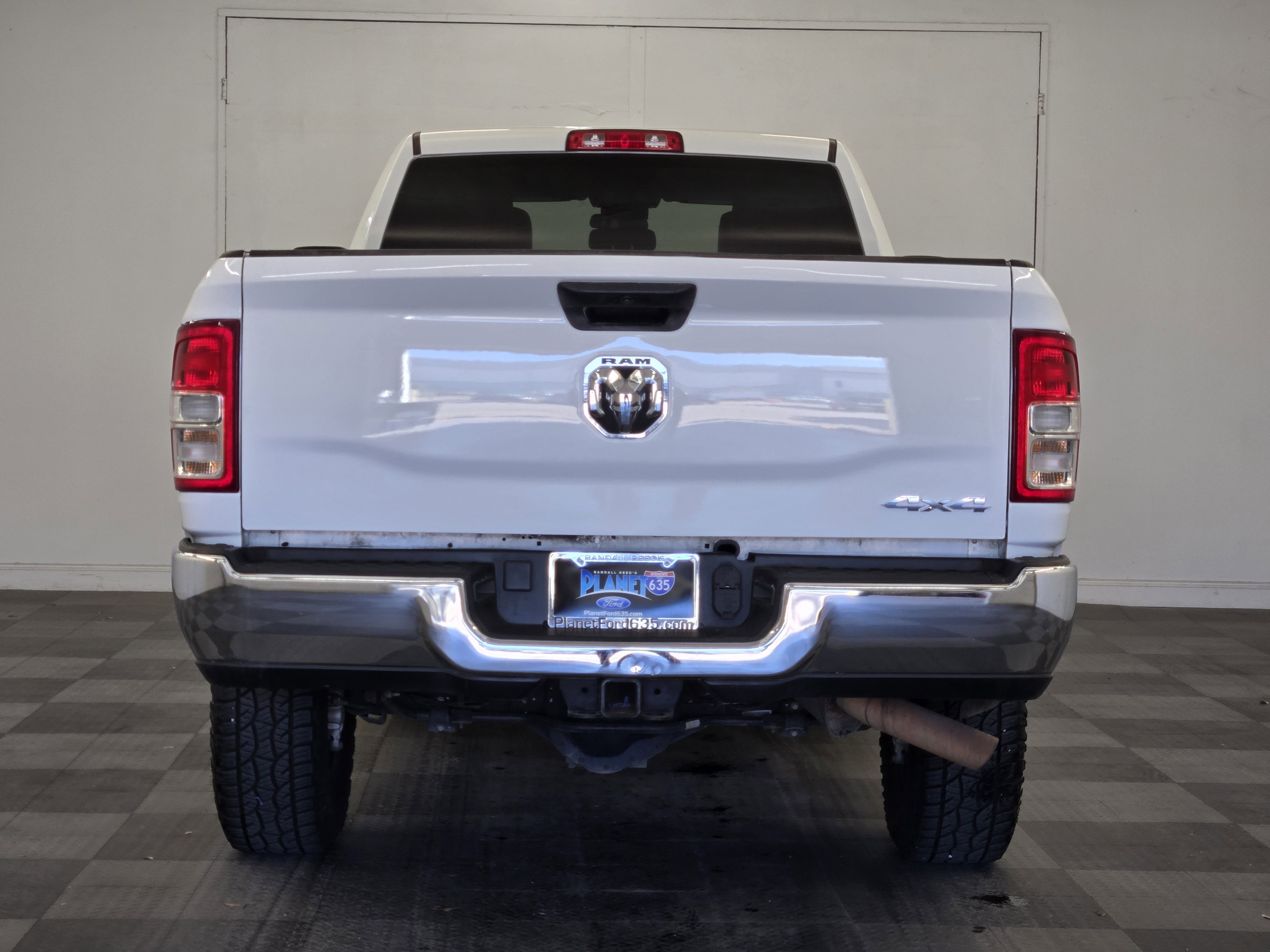 Used 2023 RAM 2500 Tradesman w/ Chrome Appearance Group image 6