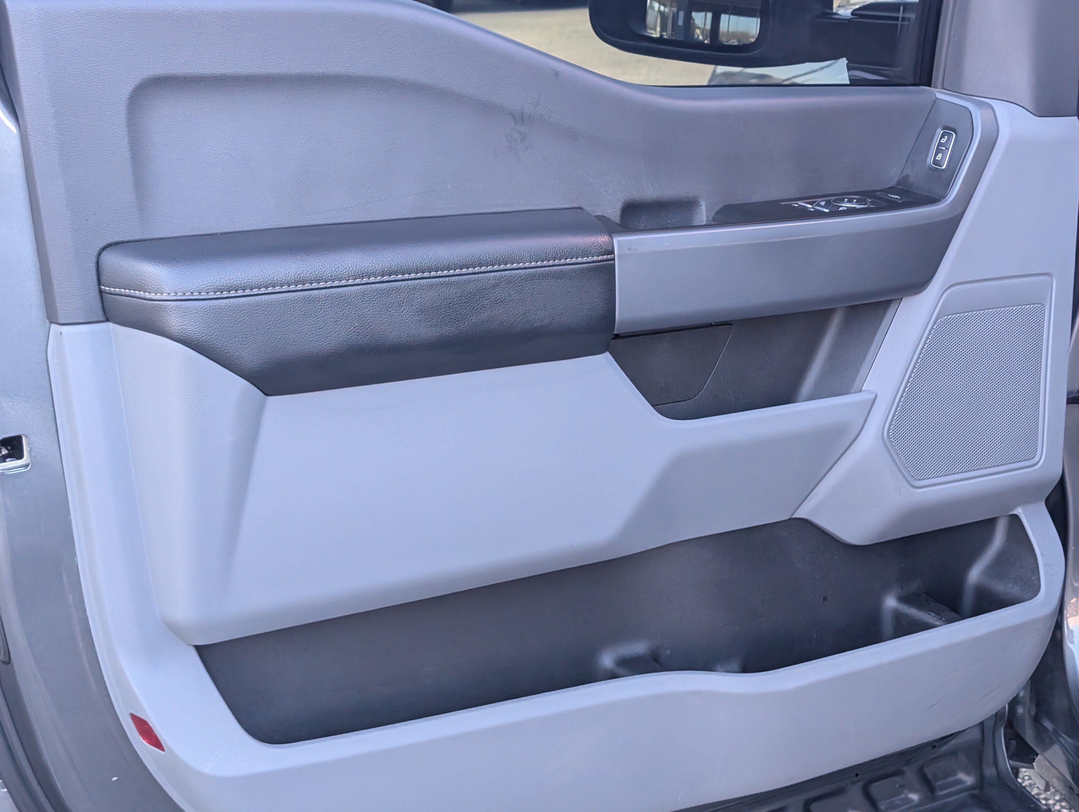 Certified 2023 Ford F350 XLT w/ 360-Degree Camera Package image 15