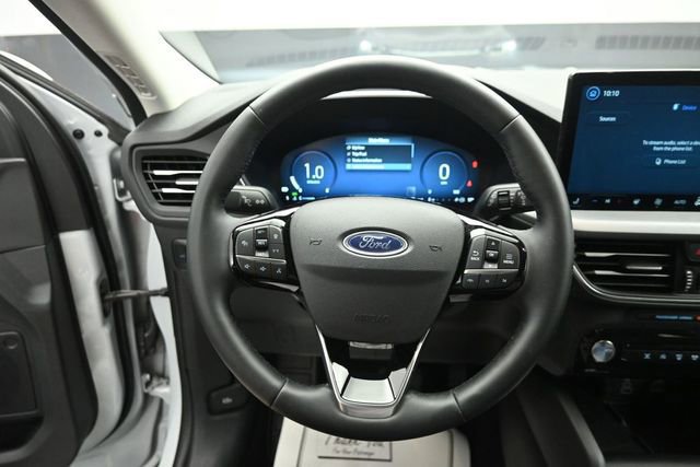 Certified 2025 Ford Escape Platinum AWD/4WD image 31