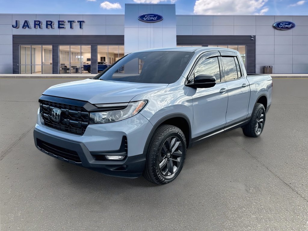 Used 2025 Honda Ridgeline Sport image 3