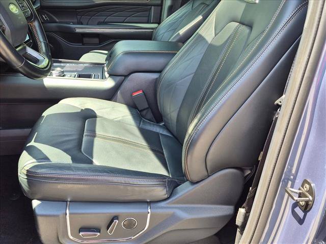 Certified 2023 Ford Expedition Platinum RWD image 16