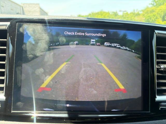 Used 2025 Chrysler Pacifica Limited FWD image 18
