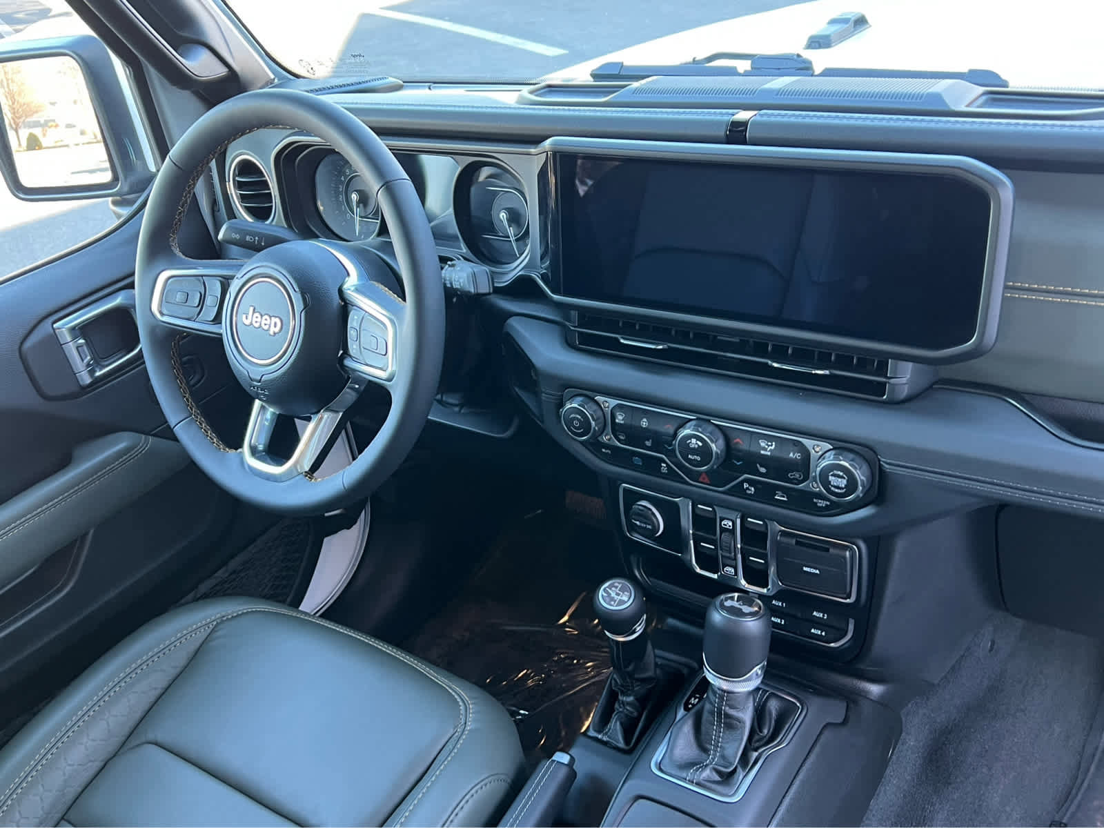 Used 2024 Jeep Wrangler High Altitude image 20