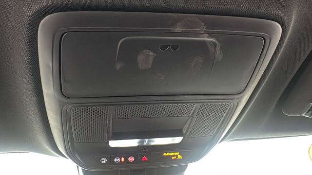 Used 2024 Chevrolet Traverse LT AWD/4WD image 32