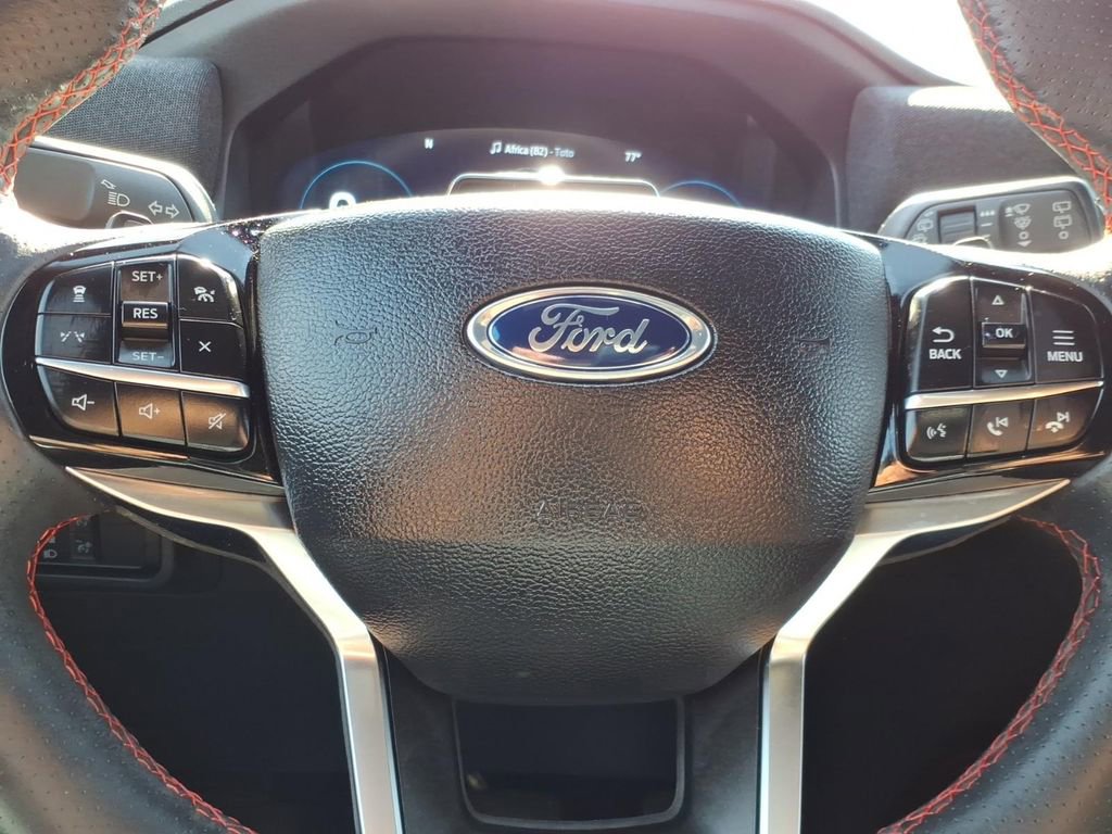 Certified 2025 Ford Explorer ST RWD image 26