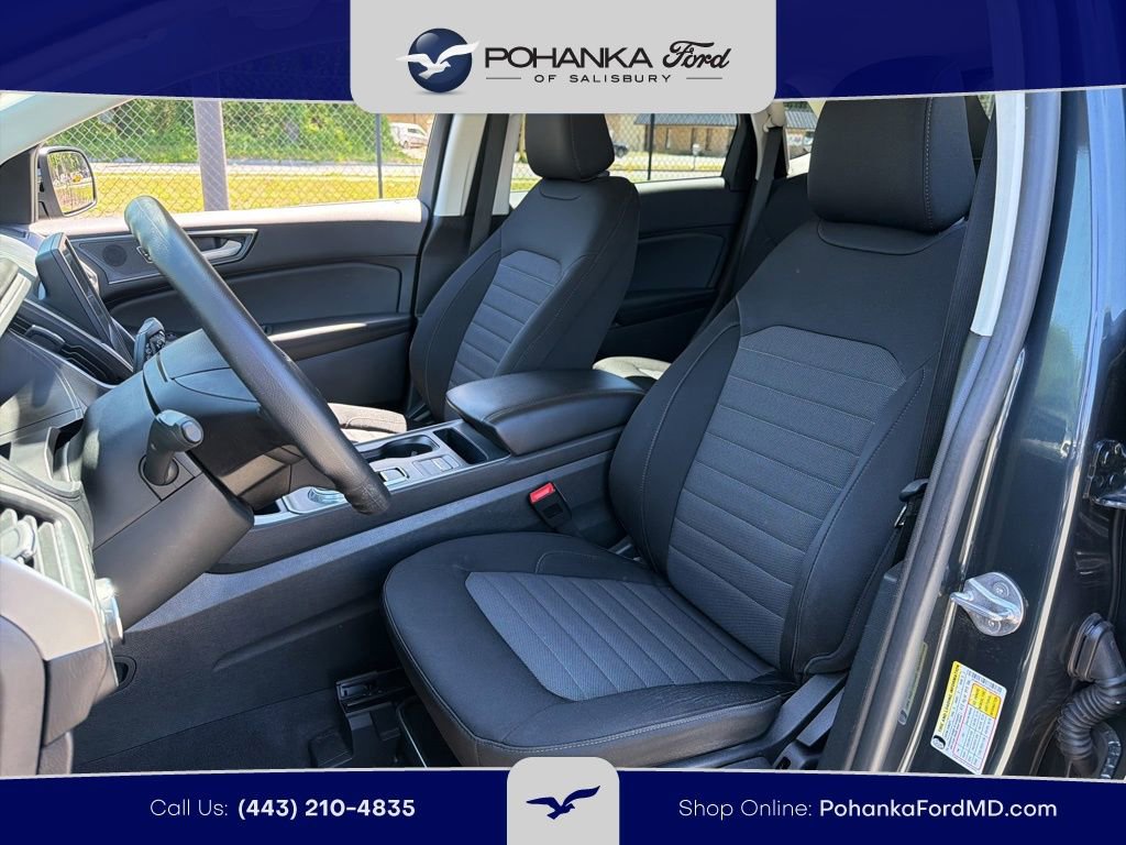 Certified 2024 Ford Edge SE w/ Black Appearance Package AWD/4WD image 18