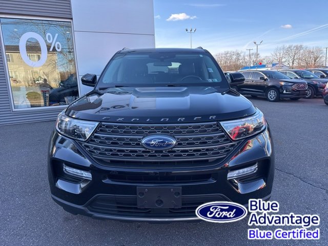 Certified 2022 Ford Explorer XLT w/ Equipment Group 202A image 3