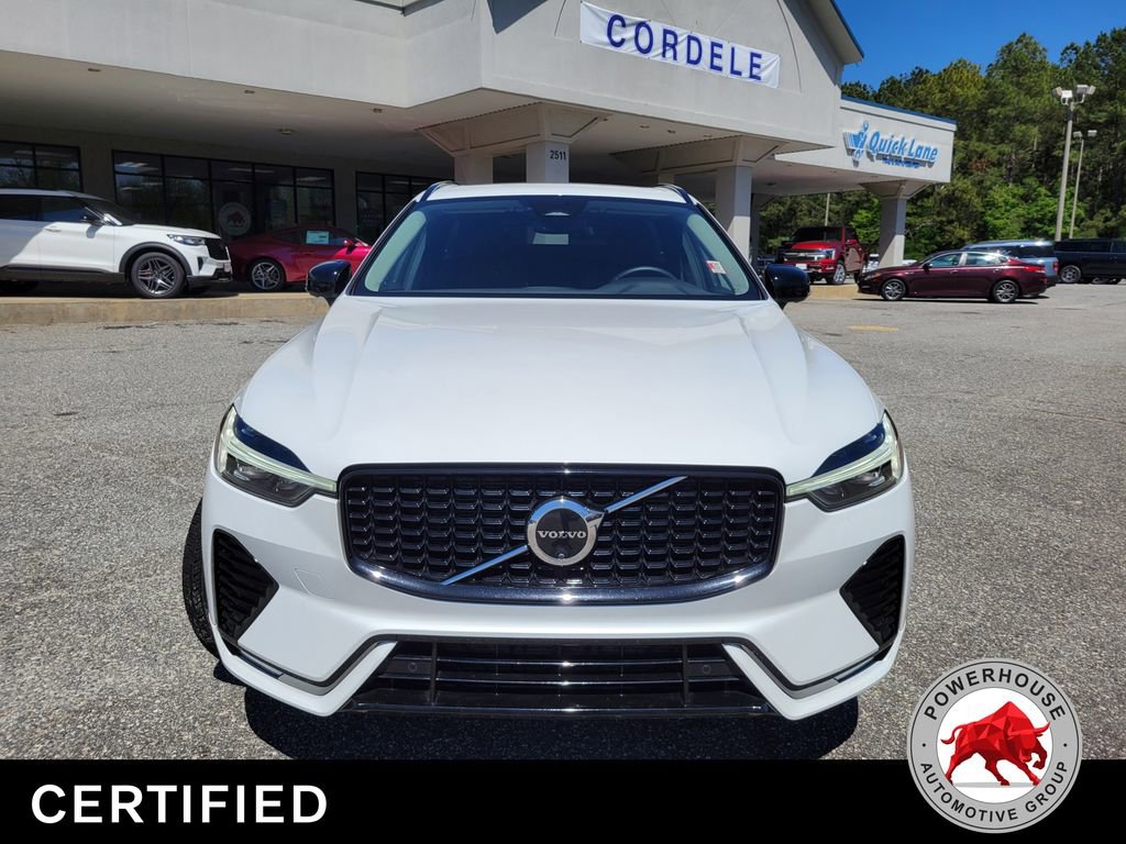 Used 2024 Volvo XC60 B5 Plus AWD/4WD image 10