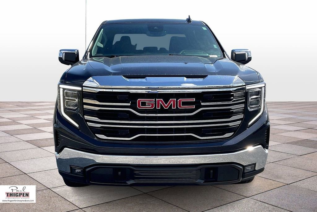Used 2025 GMC Sierra 1500 SLT image 3