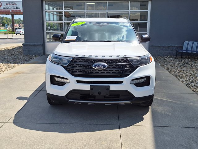 Certified 2023 Ford Explorer XLT w/ Equipment Group 202A RWD image 9