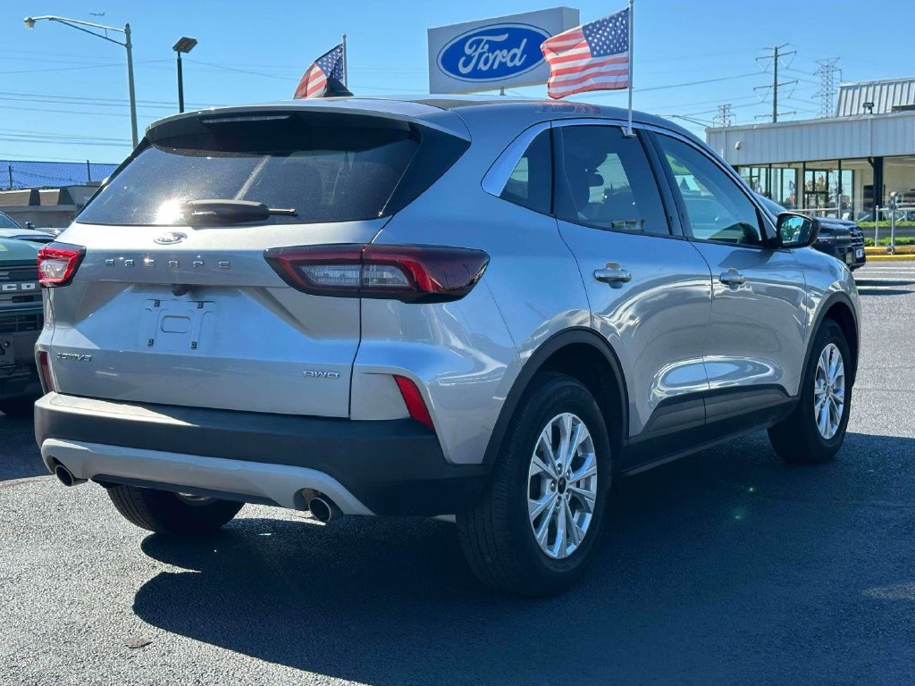 Certified 2023 Ford Escape Active AWD/4WD image 5
