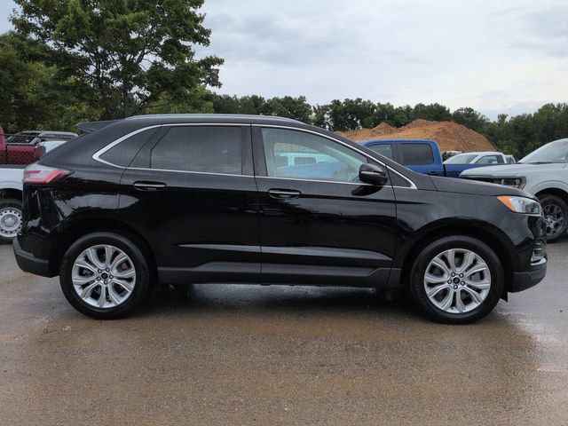 Certified 2024 Ford Edge Titanium w/ Class II Trailer Tow Package AWD/4WD image 3