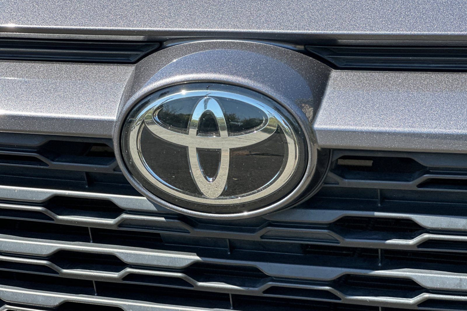 Used 2023 Toyota RAV4 XLE w/ Convenience Package AWD/4WD image 45