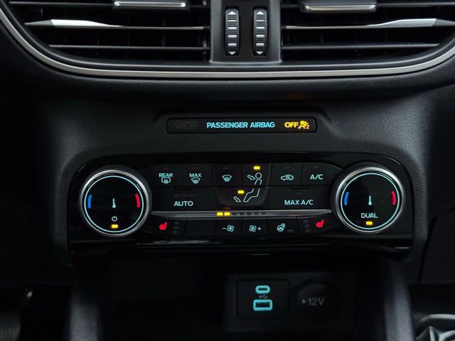 Certified 2022 Ford Escape SE w/ SE Sport Appearance Package AWD/4WD image 18