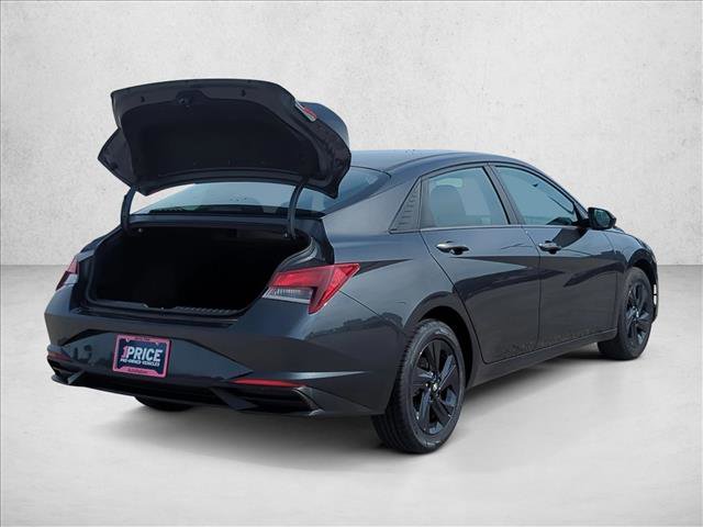 Used 2023 Hyundai Elantra SEL FWD image 5