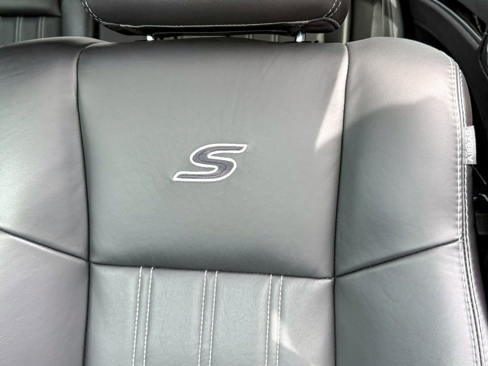 Used 2022 Chrysler 300 S image 16