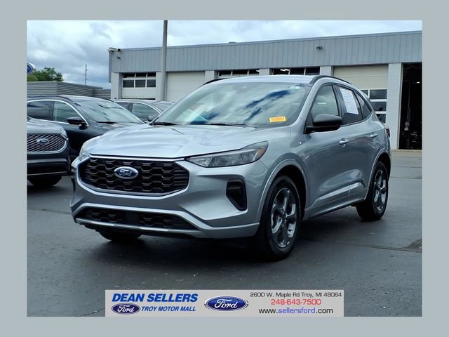 Certified 2023 Ford Escape ST-Line w/ Tech Pack #1 AWD/4WD image 1