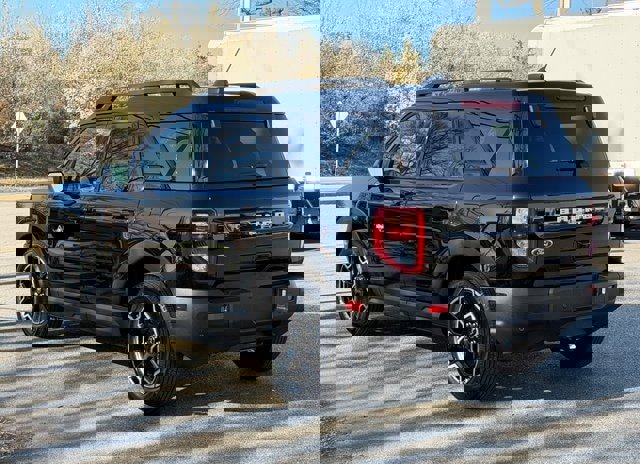 Certified 2025 Ford Bronco Sport Outer Banks w/ Outer Banks Tech Package+ image 3