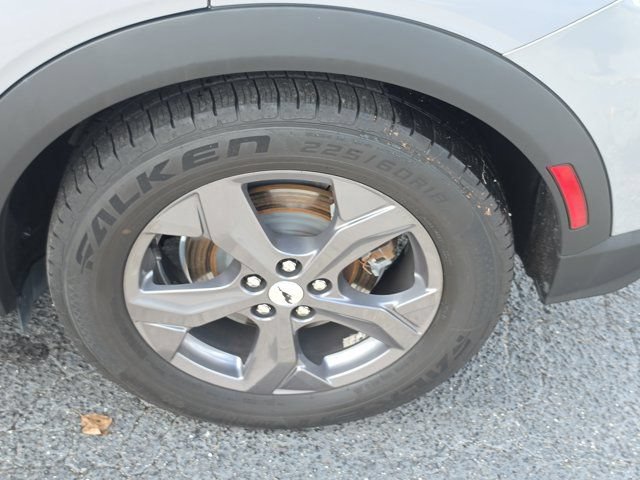 Certified 2022 Ford Mustang Mach-E Select w/ Comfort/Technology Package RWD image 9