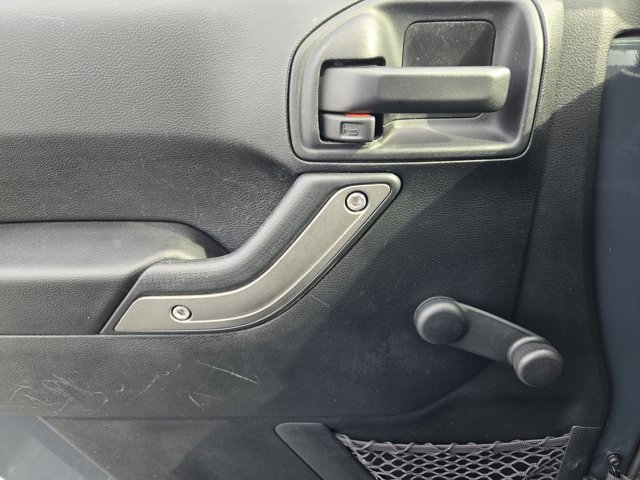 Used 2017 Jeep Wrangler Sport image 19