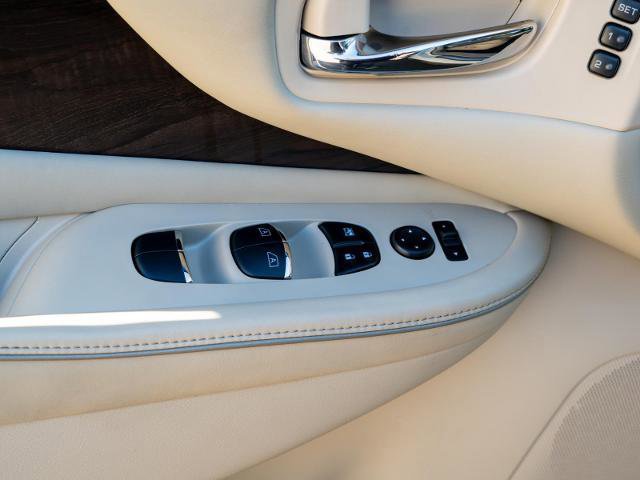 Used 2019 Nissan Murano Platinum image 16