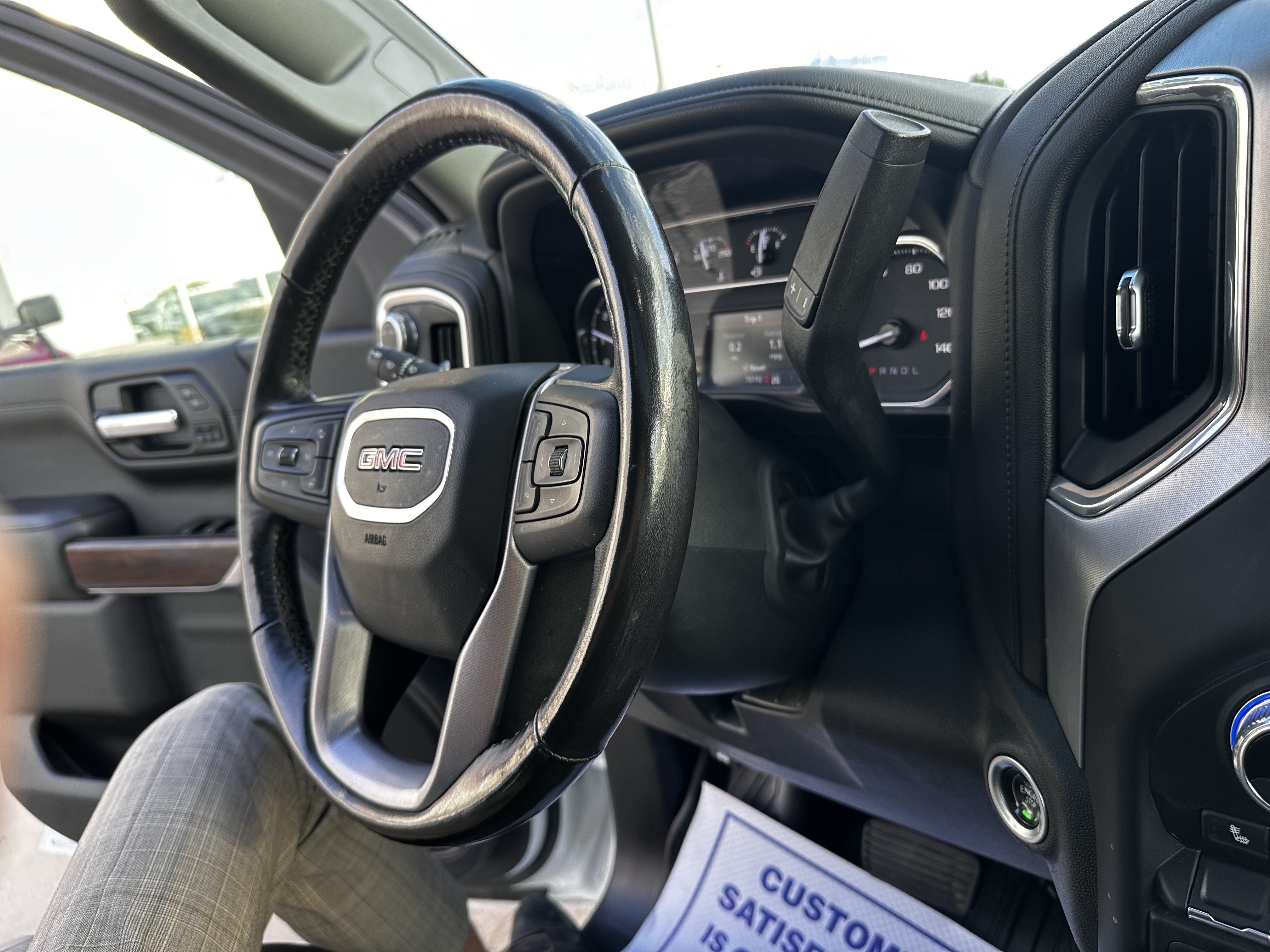 Used 2022 GMC Sierra 1500 SLT w/ SLT Premium Plus Package AWD/4WD image 17