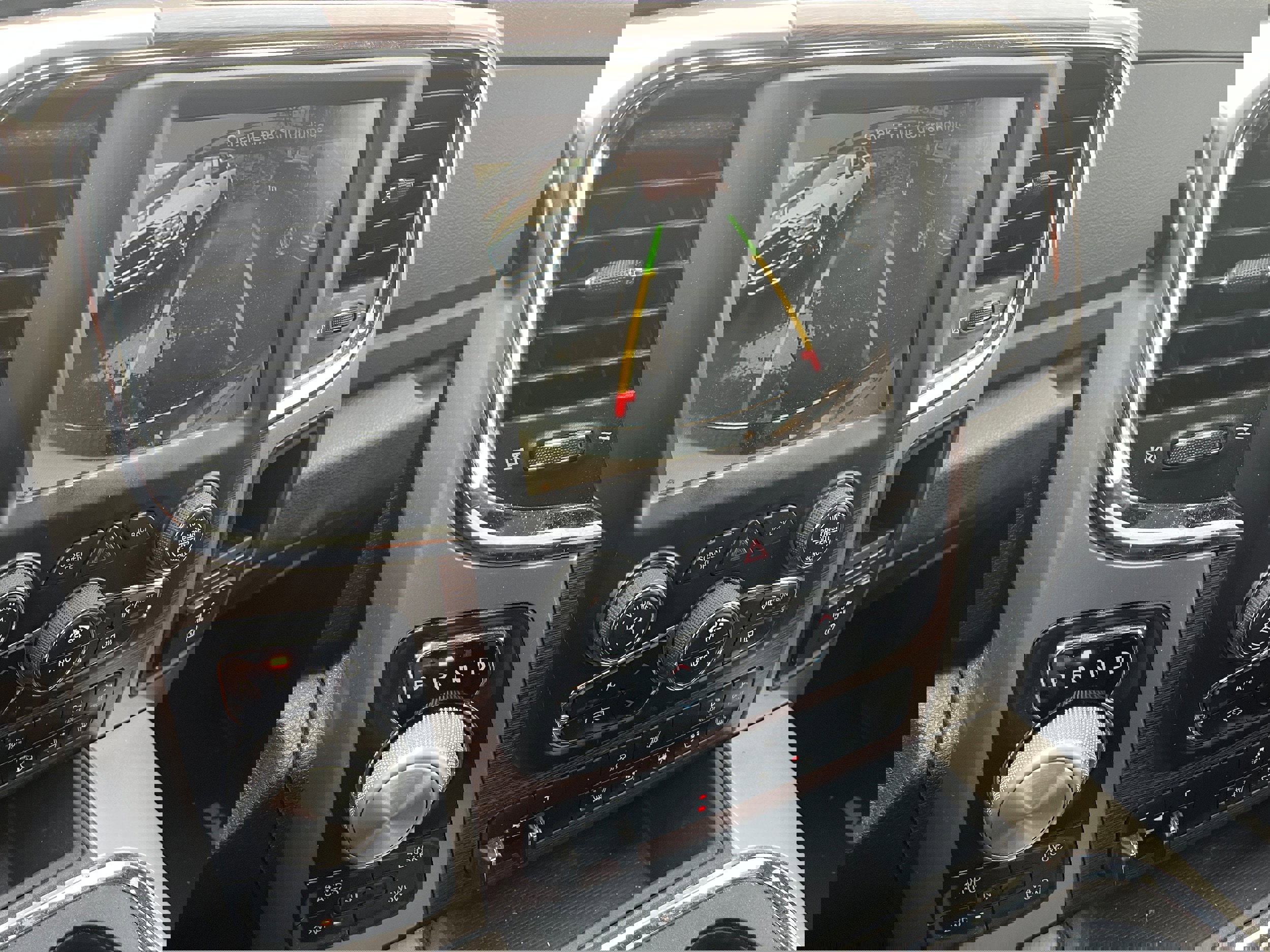 Used 2017 RAM 1500 Laramie w/ Convenience Group image 19