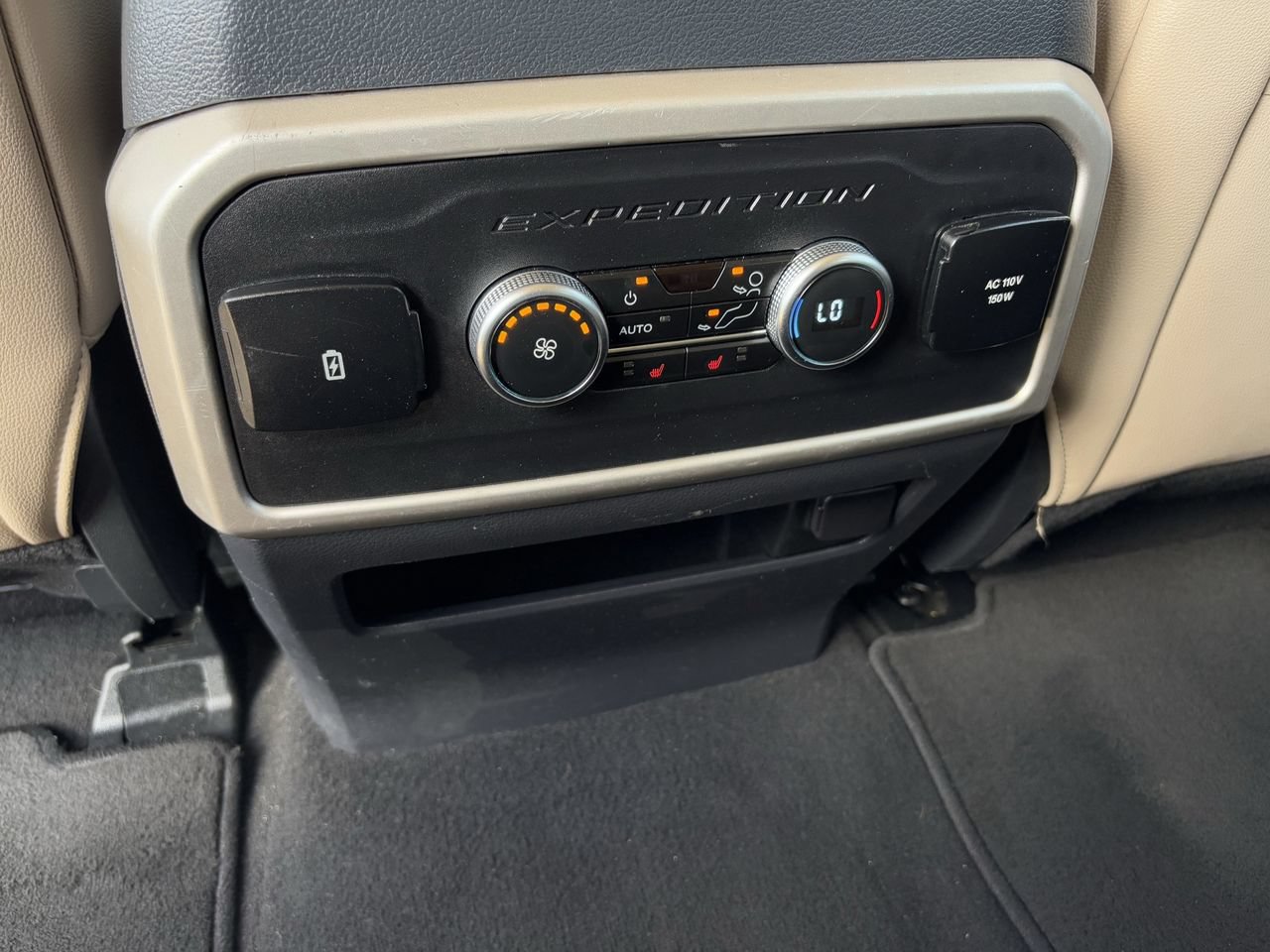 Certified 2024 Ford Expedition Max Limited RWD image 23