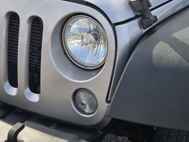 Used 2018 Jeep Wrangler Unlimited Sport w/ Connectivity Group image 9