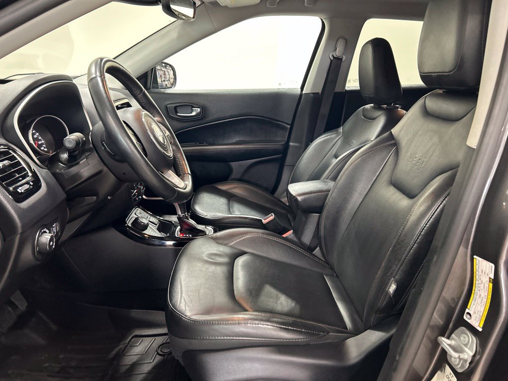 Used 2019 Jeep Compass Limited AWD/4WD image 10