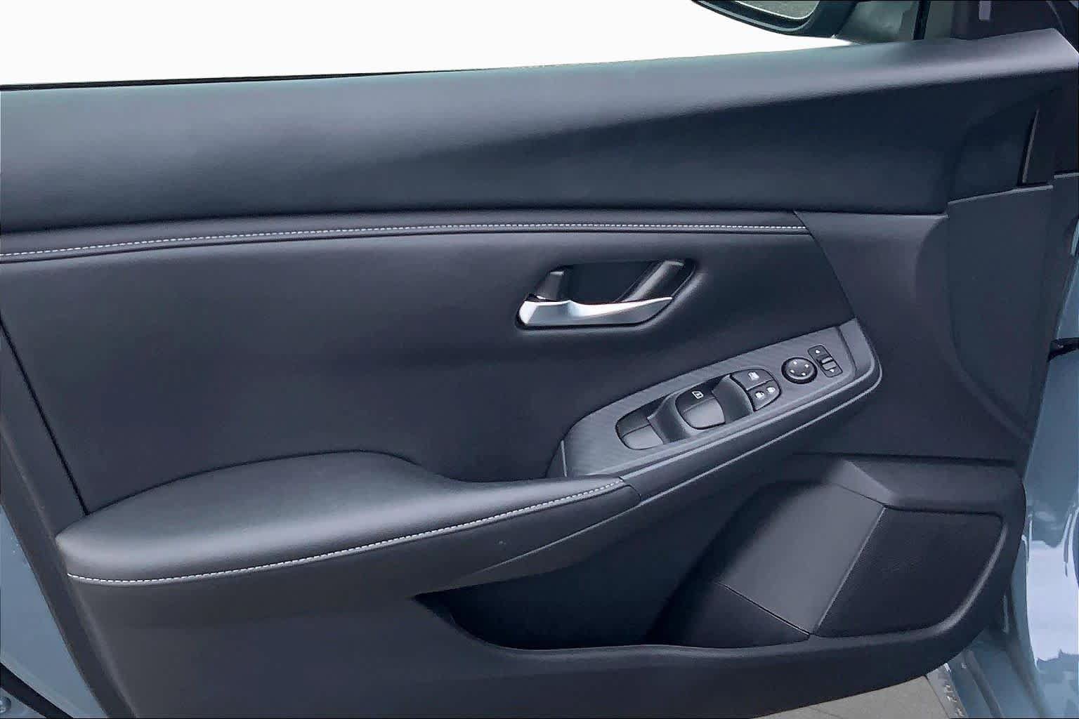 Used 2025 Nissan Sentra SV w/ All-Weather Package FWD image 21