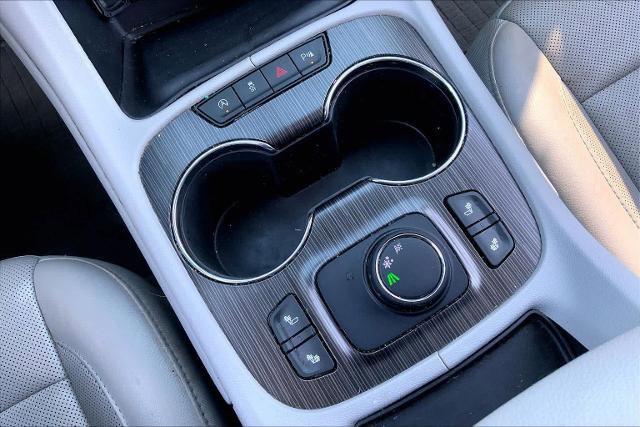 Used 2020 GMC Acadia SLT w/ LPO, Floor Liner Package image 32