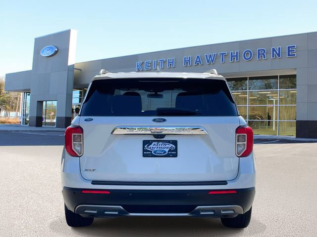 Certified 2021 Ford Explorer XLT w/ Equipment Group 202A RWD image 3